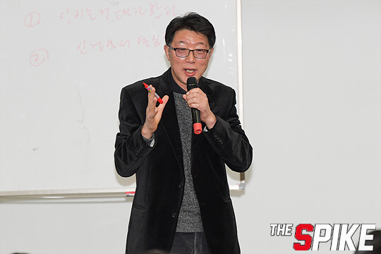 S171201YW157.jpg