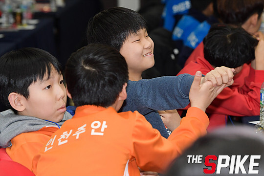 S171201YW230.jpg