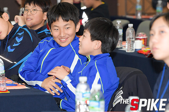 S171201YW142.jpg