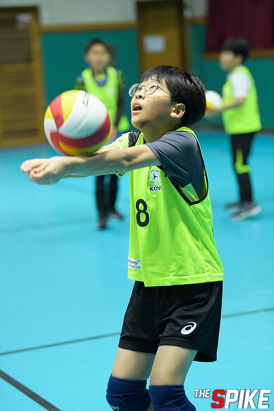 S171202YW58.jpg