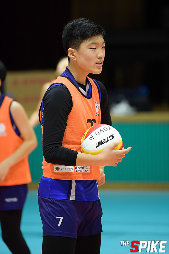 S171202YW69.jpg