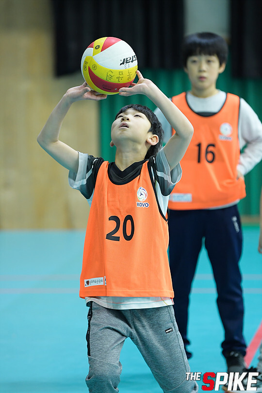 S171202YW159.jpg