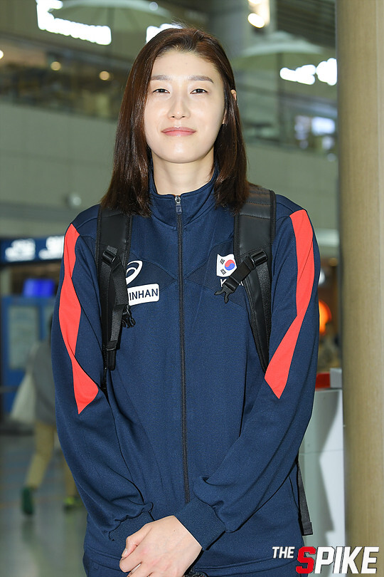 S180601YW13.jpg