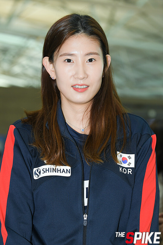 S180601YW12.jpg