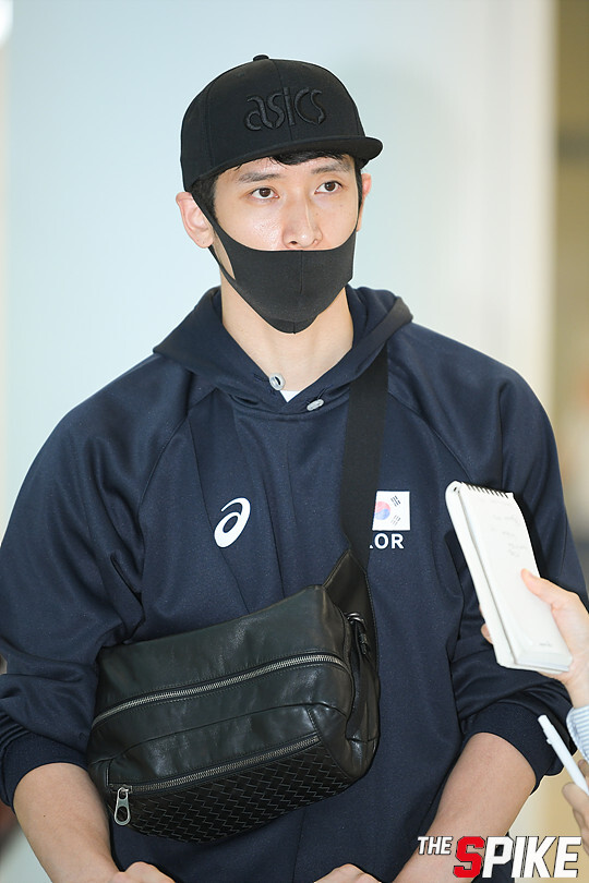 S180612YW01.jpg