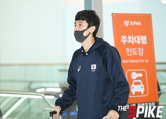 S180612YW25.jpg