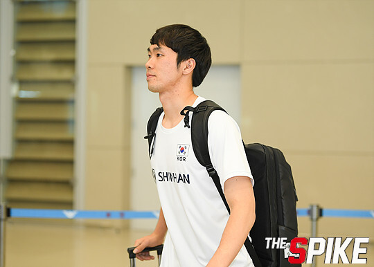 S180612YW19.jpg