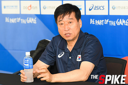 S1806014YW11.jpg