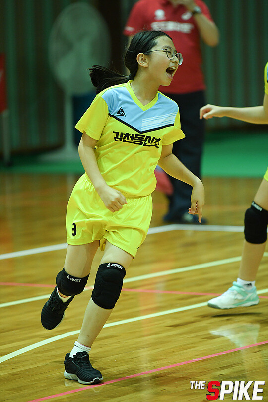 S180726YW75.jpg