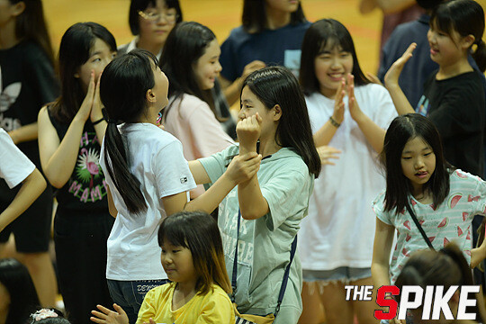 S180726YW490.jpg