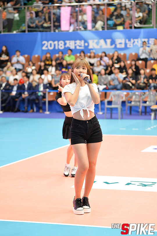 S180909YW93.jpg