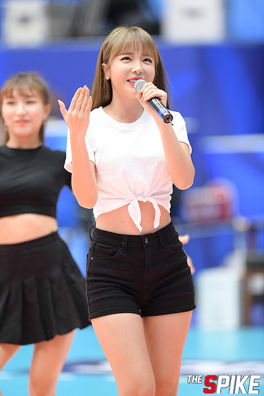 S180909YW15.jpg