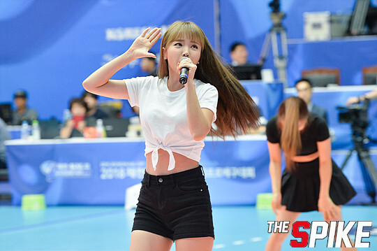 S180909YW84.jpg