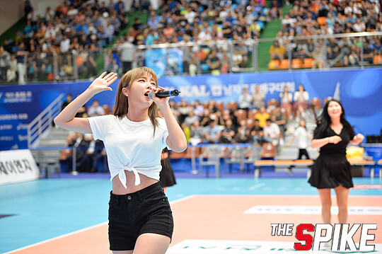 S180909YW95.jpg