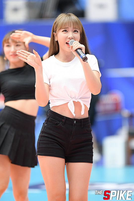 S180909YW17.jpg