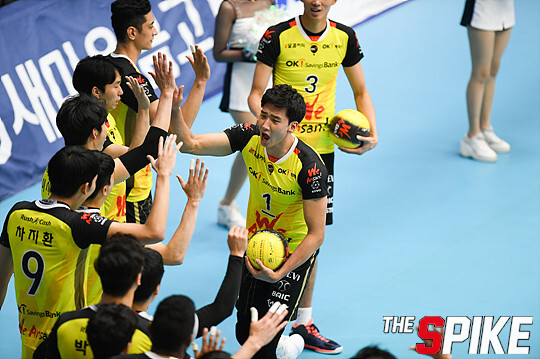 S180909YW624.jpg