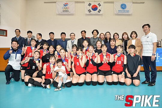 S181017YW278.jpg