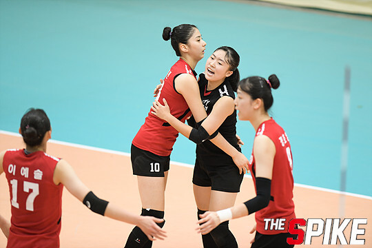 S181017YW254.jpg