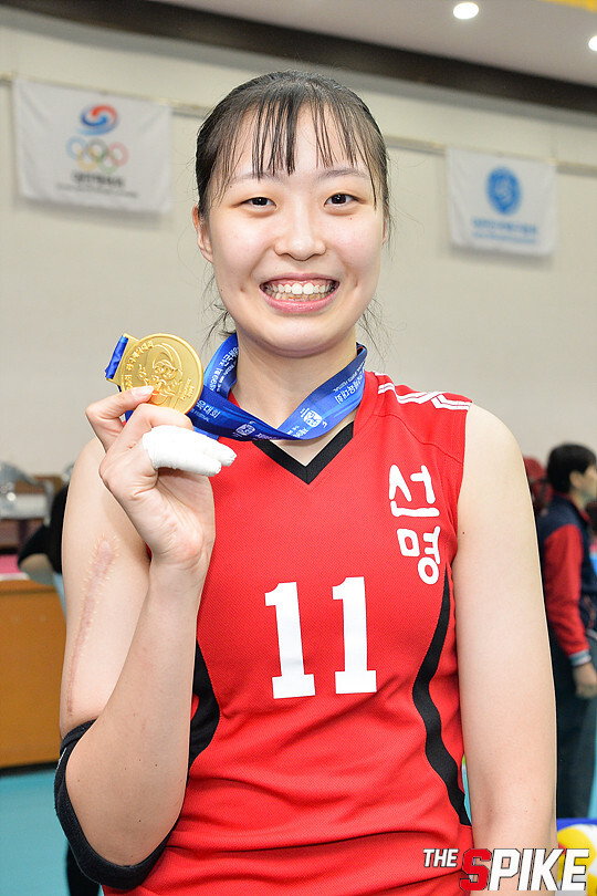 S181017YW284.jpg