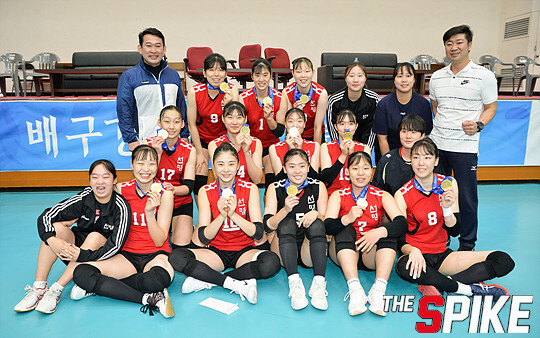 S181017YW272.jpg
