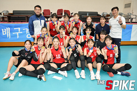 S181017YW274.jpg