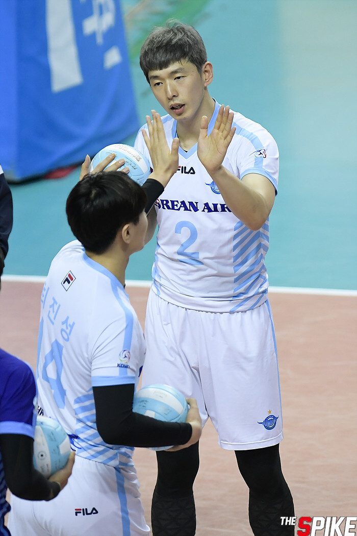 S190206YW0006.jpg
