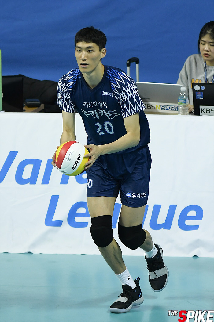S190206YW0087.jpg