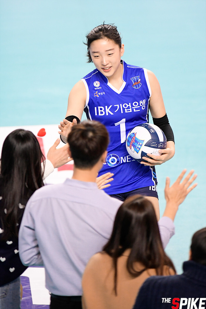 S190214YW0008.jpg