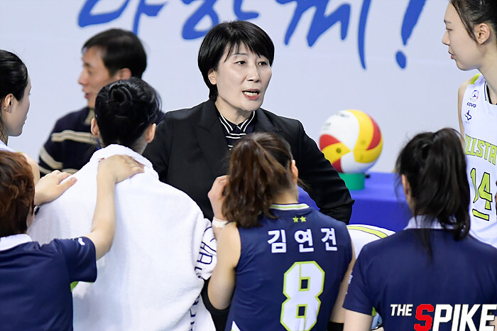 S190214YW0089.jpg