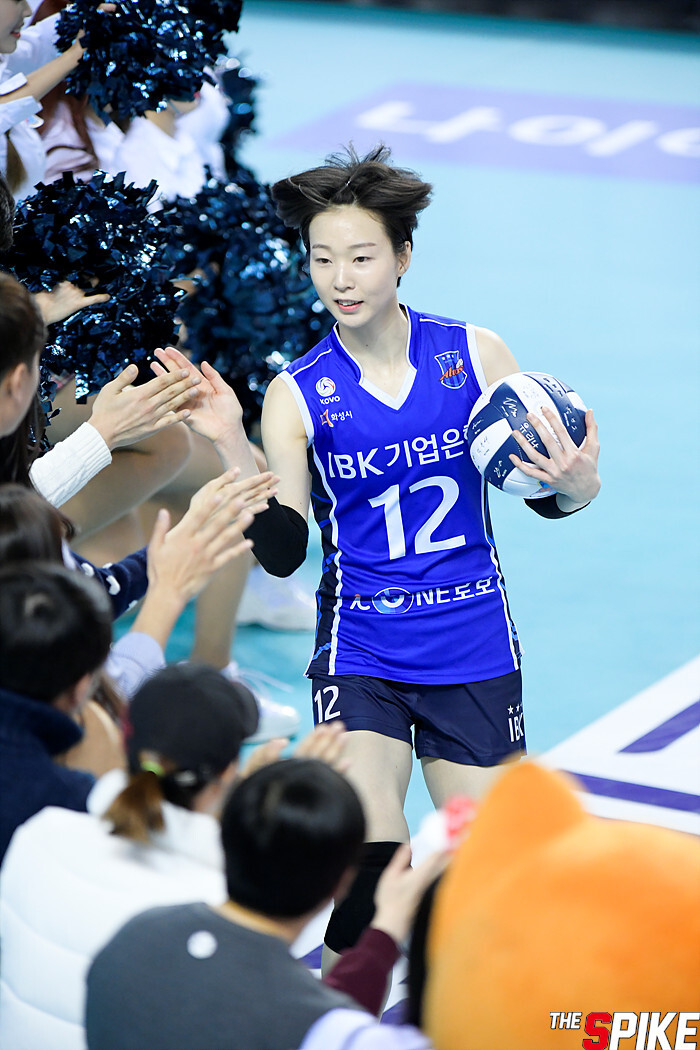 S190214YW0014.jpg