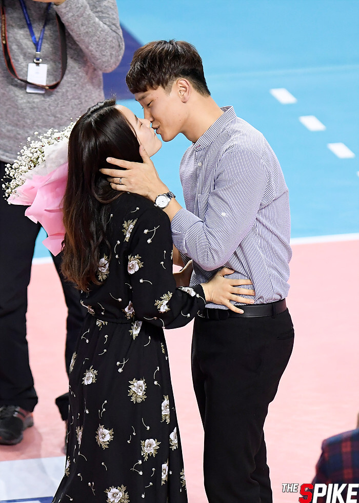 S190214YW0114.jpg