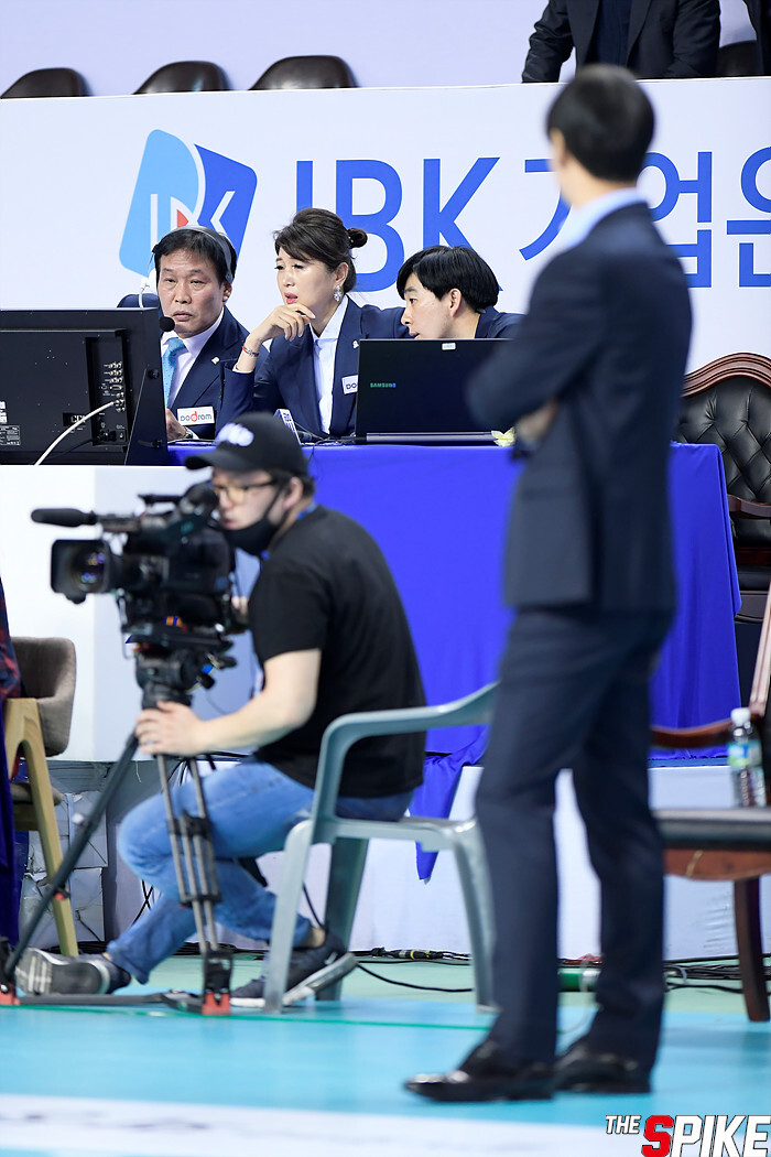 S190214YW0168.jpg