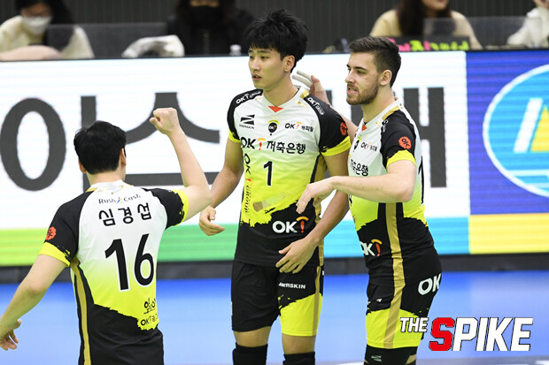 YYW_3112_1.jpg