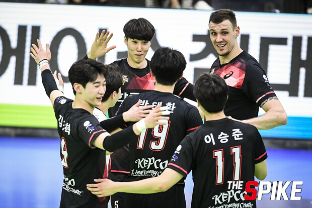 YYW_6633.jpg