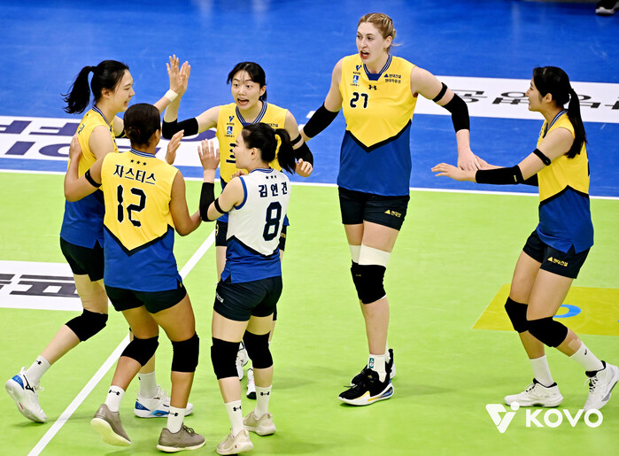 "이번 시즌도 스페셜 유니폼...