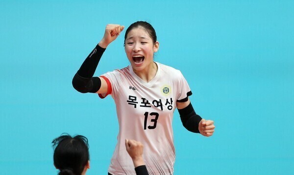 인쿠시 V-리그행 꿈 이뤄 정관장행 ...